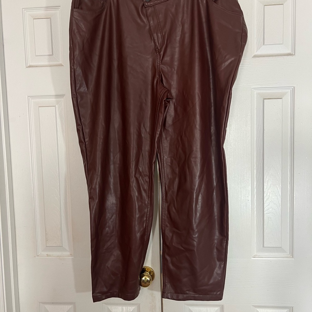 Abercrombie & Fitch women’s burgundy vegan leather pants size 36/22R